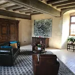 Chateau Manoir De Chandoiseau 4*