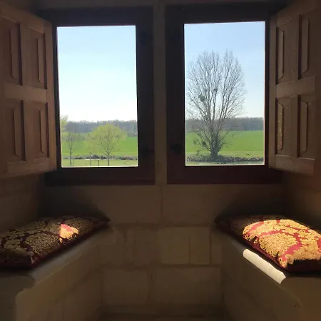 Chateau Manoir De Chandoiseau Les-Trois-Moutiers