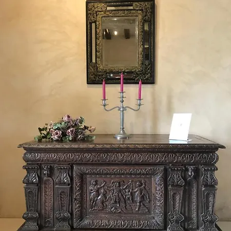 Manoir De Chandoiseau Couette-café *