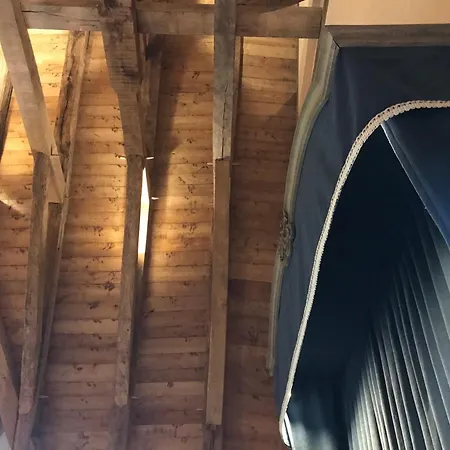 Chateau Manoir De Chandoiseau Bed and breakfast Les-Trois-Moutiers